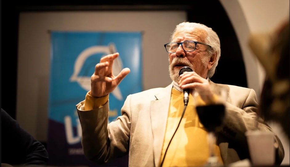 Lee más sobre el artículo Leopoldo «Teuco» Castilla: «La poesía no es una hechura del hombre»