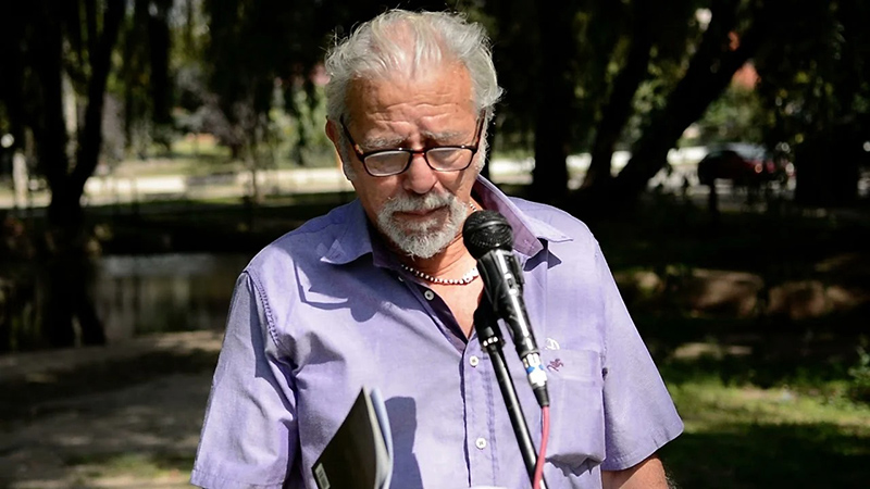 En este momento estás viendo La poesía de Leopoldo «Teuco» Castilla en árabe