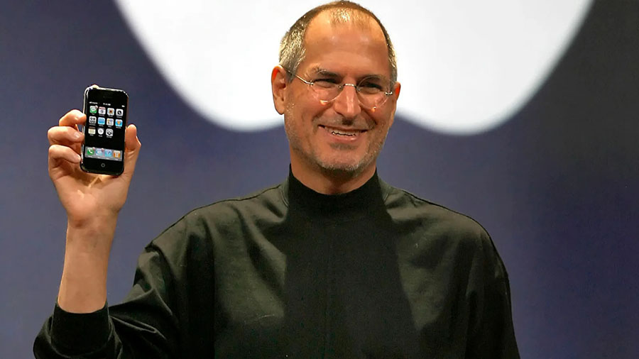 Lee más sobre el artículo Steve Jobs, el genio creativo adelantado a su tiempo