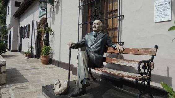 En este momento estás viendo Quién está detrás del olvido de la obra de Manuel Mujica Lainez