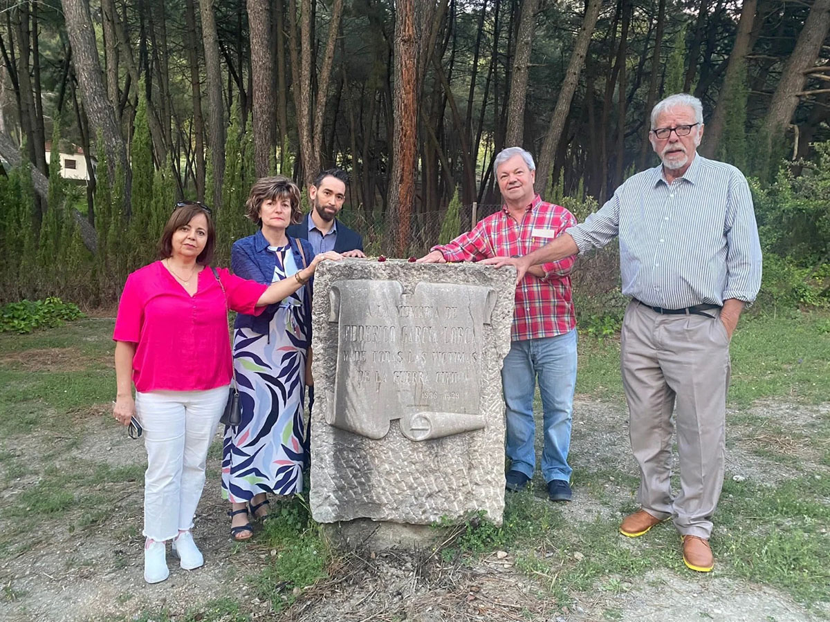 En este momento estás viendo Granada se presenta como la capital europea de los Bosques de la Poesía