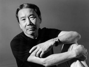 Lee más sobre el artículo El impacto literario de Haruki Murakami: Explorando los recovecos del alma humana