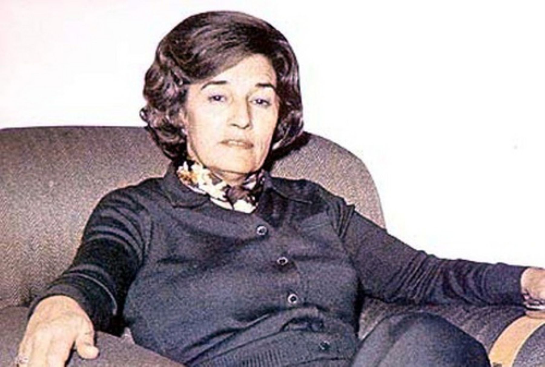 En este momento estás viendo Corín Tellado por Mario Vargas Llosa