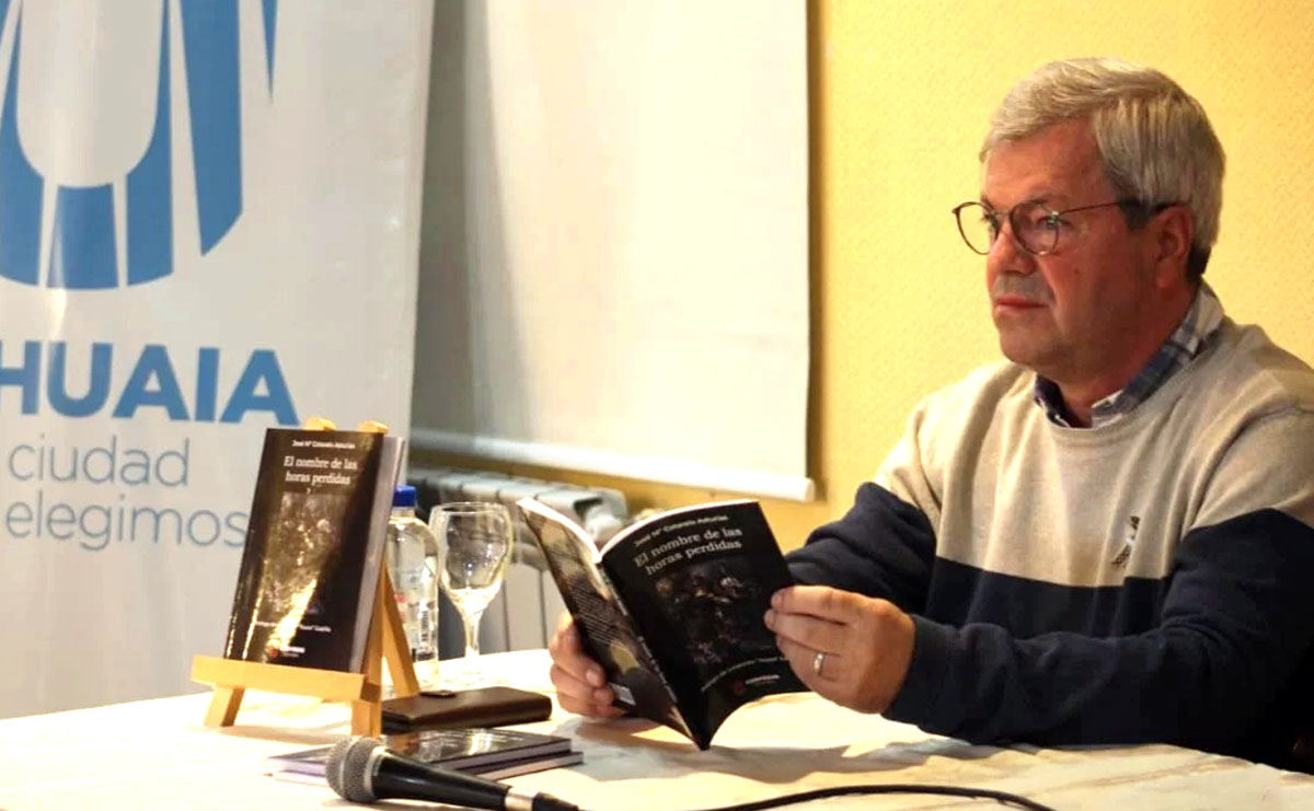 En este momento estás viendo Presentarán en Granada el último poemario de José Mª Cotarelo Asturias