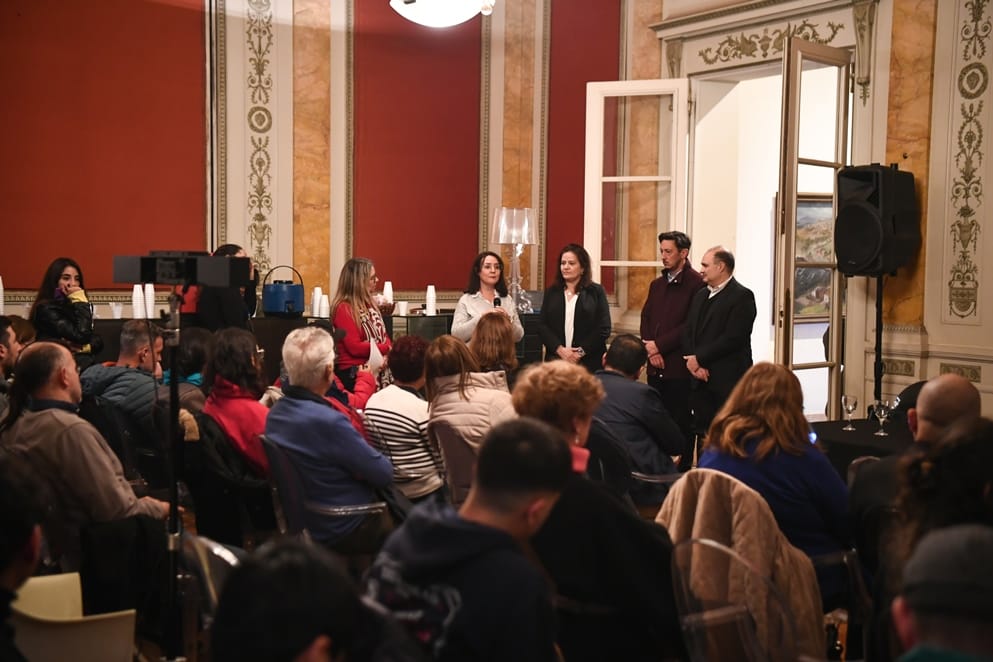 Lee más sobre el artículo «Ciencia en Diálogo Córdoba»: científicos disertaron sobre inteligencia artificial