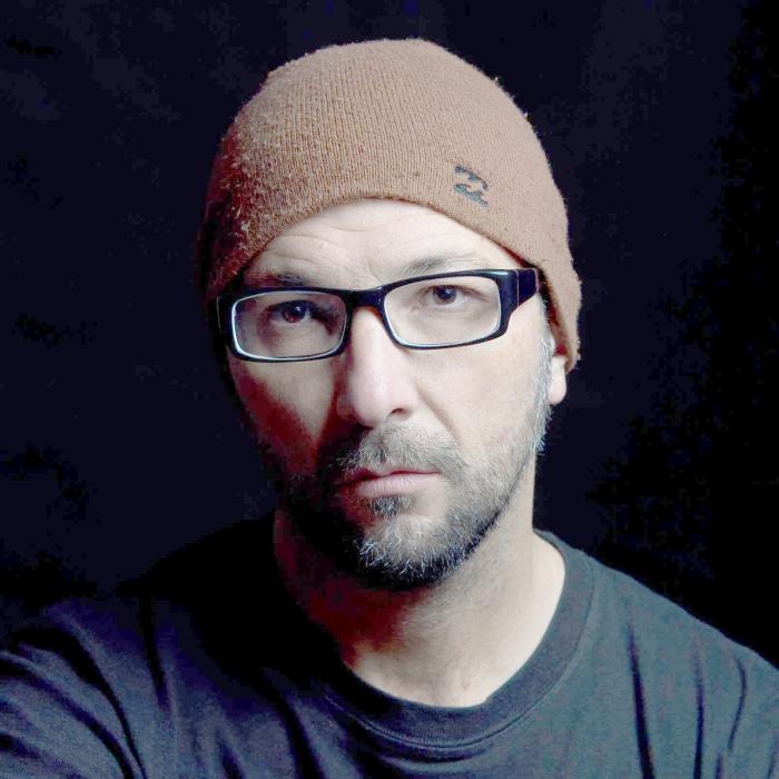 En este momento estás viendo Guillermo Paniaga: «Aspiro a que disfruten la novela tanto como yo disfruté de escribirla»