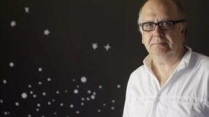 Lee más sobre el artículo Corprens Editora publicará la antología poética de Álvaro Salvador