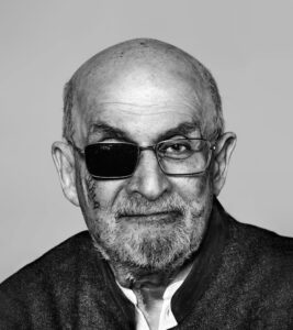 Lee más sobre el artículo A 77 años del nacimiento de Salman Rushdie, un ícono de la libertad literaria