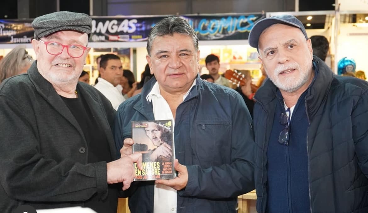 Lee más sobre el artículo José Voytenco acompañó a Pedro Solans en el relanzamiento de “Crímenes en sangre”