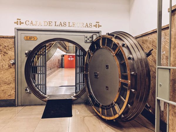 En este momento estás viendo El legado del Fondo de Cultura Económica llega a la Caja de las Letras