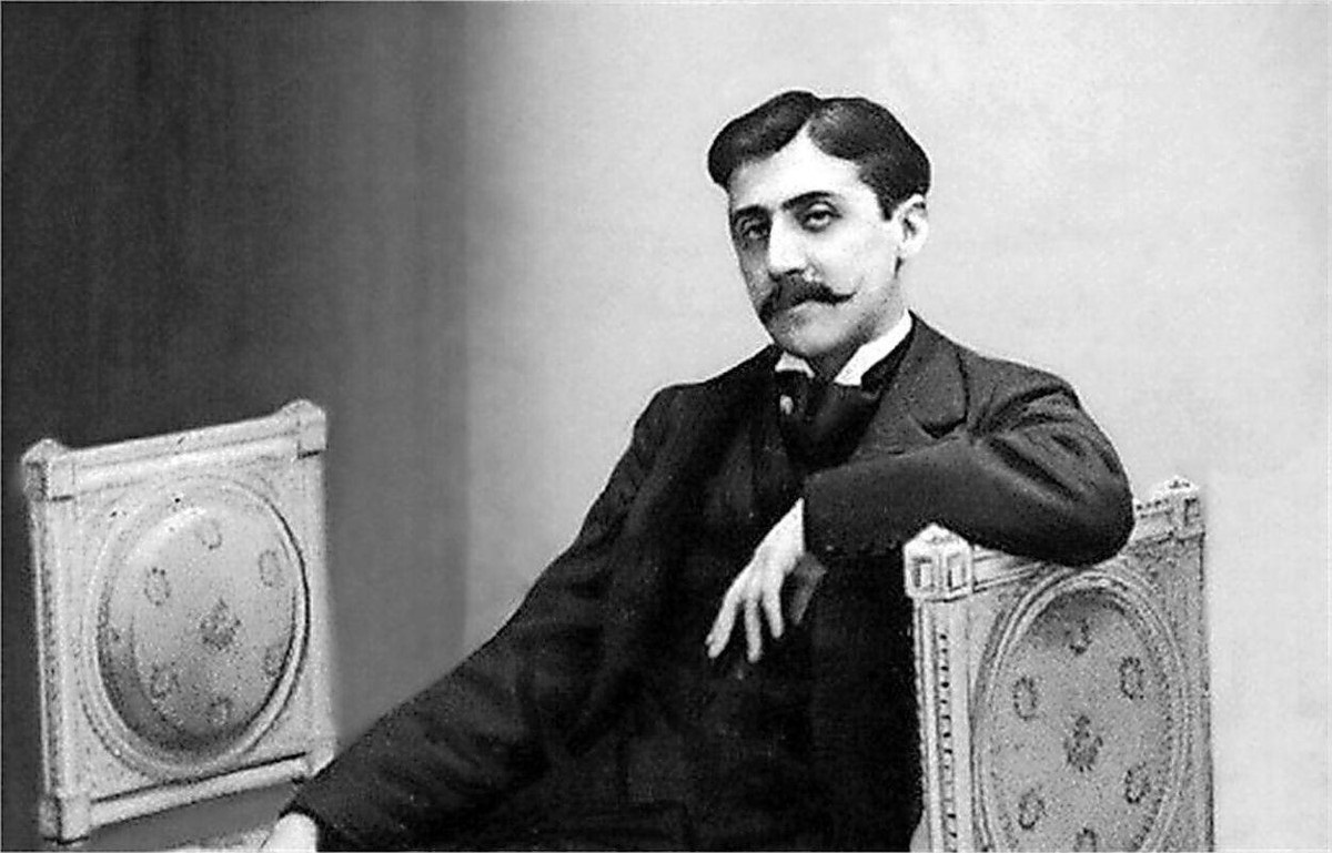 Lee más sobre el artículo Hoy cumpliría 153 años Marcel Proust, el arquitecto literario de la memoria.