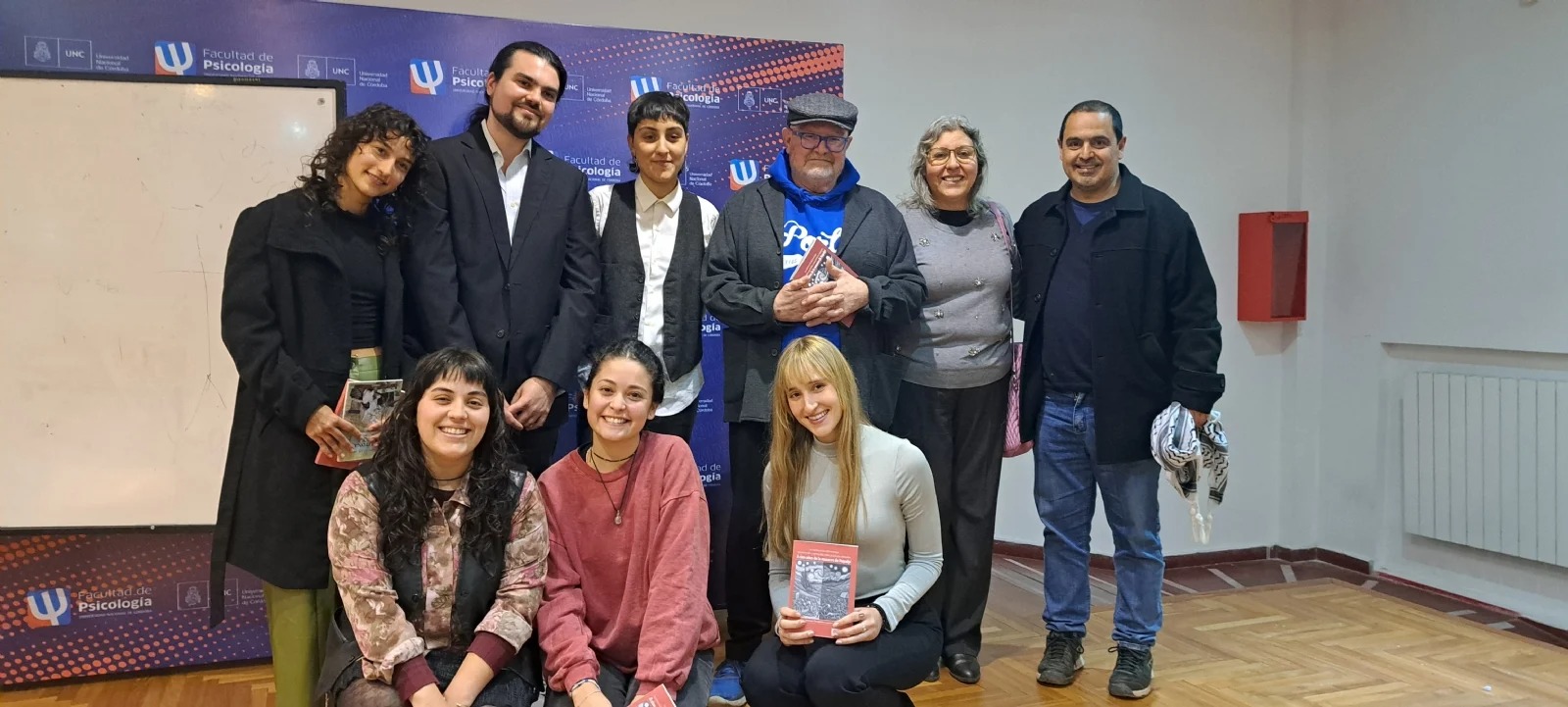 En este momento estás viendo Estudiantes de Psicología hicieron un libro en base a una obra de Pedro Solans