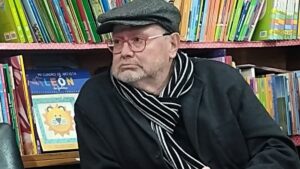 Lee más sobre el artículo Pedro Jorge Solans: “Creo que la poesía puede transmutar la maldad en bondad”