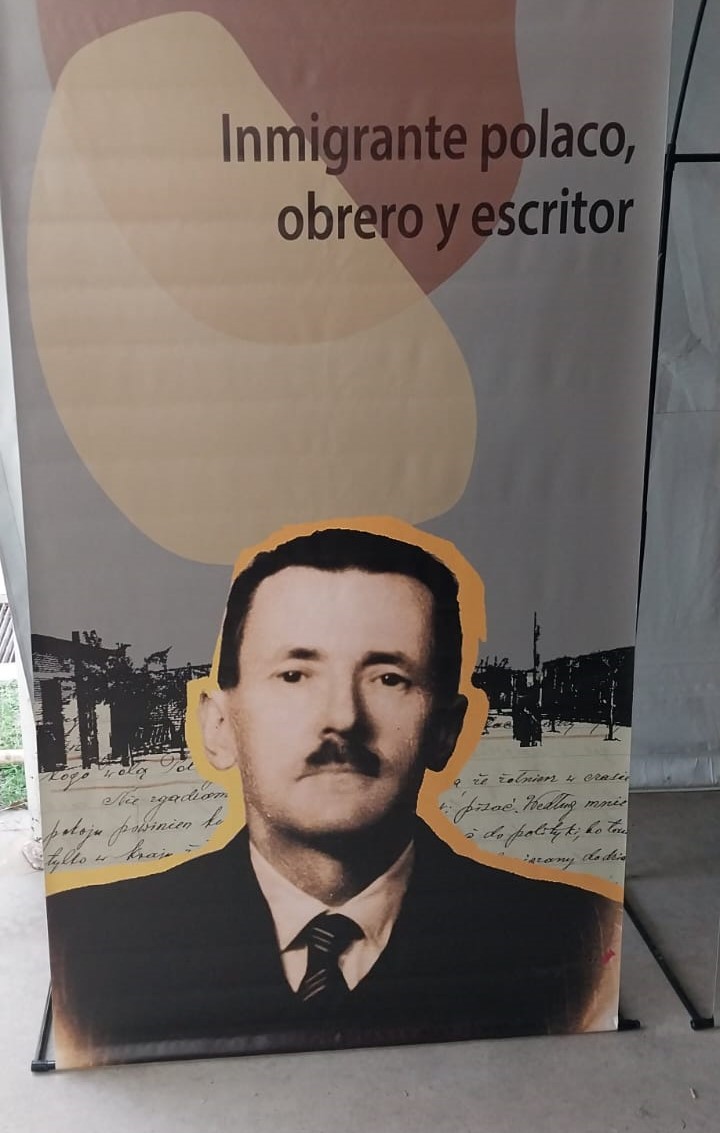 En este momento estás viendo Polonia deslumbró en la Feria del Libro de Carlos Paz con charlas, lecturas de poemas y danzas típicas