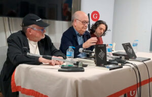 Lee más sobre el artículo Álvaro Salvador presentó su libro “70 poemas – Antología 1971-2020” en el Ateneo de Granada