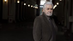 Lee más sobre el artículo Publicaron en Argentina “Viaje a Venecia”, novela gráfica de Enrique Breccia