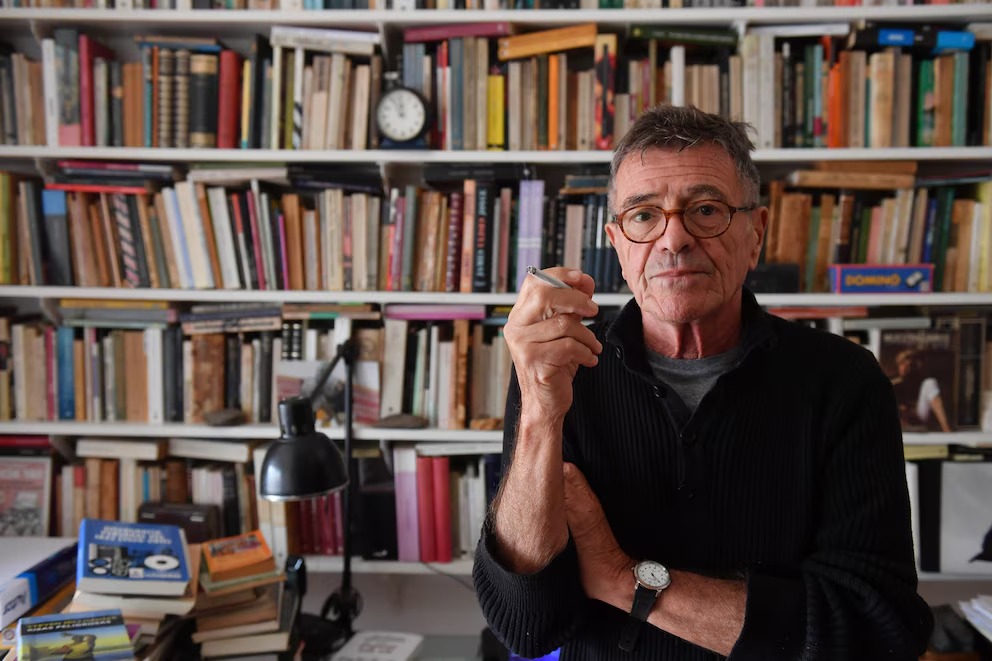 Lee más sobre el artículo Guillermo Saccomanno ganó el Premio Alfaguara de novela