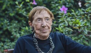Lee más sobre el artículo Hace 3 años nos dejaba Angélica Gorodischer, la pionera de la literatura fantástica argentina