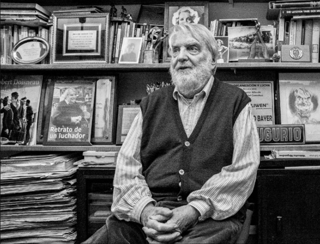 En este momento estás viendo Felices 98 años Osvaldo querido, historiador, maestro, amigo de los sin voz.