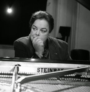 Lee más sobre el artículo Bruno Gelber, el pianista que convirtió la adversidad en arte