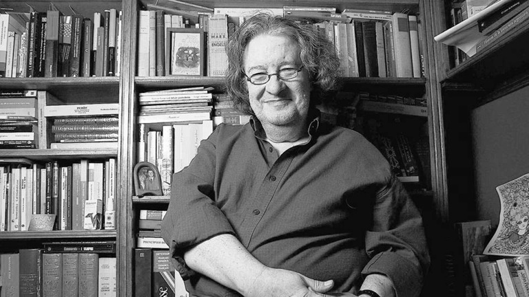 Lee más sobre el artículo José Pablo Feinmann: el filósofo que llevó el pensamiento crítico a la literatura y la cultura popular