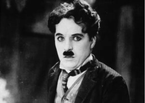 Lee más sobre el artículo A 136 años del nacimiento de Charles Chaplin, el genio que convirtió el cine en arte y compromiso