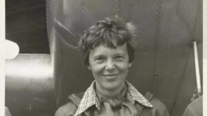 Lee más sobre el artículo 93 años del vuelo de Amelia Earhart, la primera mujer en unificar Europa y América por el aire