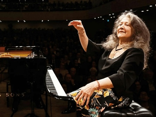 En este momento estás viendo Felices 84 años Martha Argerich, reina y señora de los teclados