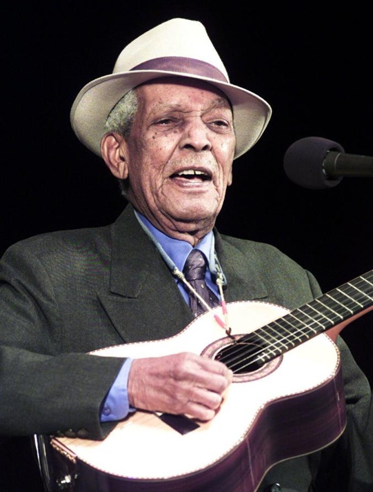 22 años sin Compay Segundo, la raíz que canta