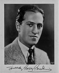 Lee más sobre el artículo George Gershwin, el puente de oro entre el jazz y la sinfonía
